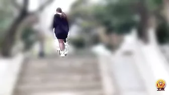 DLEE-676 05 Girls walking around outdoor leisure facilities and peeng on Japanese style toilet