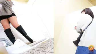 DLEE-684 01 Hidden shooting: women waiting for a long time at the toilet door before peeing