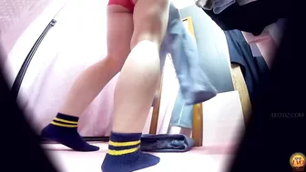 DLEE-721 03 Women’s clothing store hidden camera: jeans soaking wet due to pee leakage