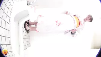 DLEE-182 03 Girls wearing yukata and peeing on toilet during summer festival