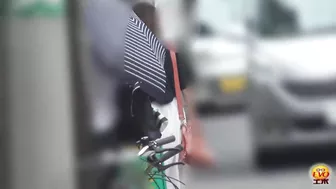 DLEE-195 03 Horny women masturbating after pissing in the alley