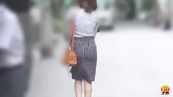 DLEE-195 03 Horny women masturbating after pissing in the alley