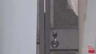 DLFF-102 01 Women peeing outdoors - voyeur in the silent alley