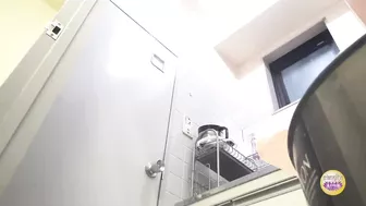 DLSL-247 01 Urinating emergency! Again! OL’s holding pee to the limit then wetting or pissing on the company’s veranda VOL 4