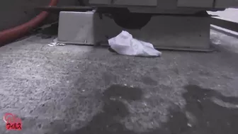 DLFF-181 01 Outdoor piss voyeur - women peenig standing up in narrow alley