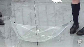 DLSL-01 01 Girls students-kittens mischief peeing in the field