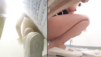 DLSL-049 2 Schoolgirls pissing themselves in swimsuits Leakage voyeur in schools’ toilet