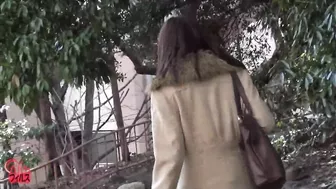 DLFF-042 04 Come with me if you want to watch me urinating. Women peeing outdoors for the guy with camera