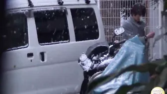 DLSL-078 01 Peeing housewives. Outdoor urination of married women