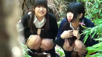 HDTSHO-01 01 Peeing companions. Schoolgirls girlfriends urinating together outdoors. (60 FPS), , PissRIP
