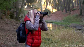 Izzy Delphine - Avid photographer