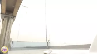 DLSL-332 03 Peeing pleasures in the toilet of women?s athlete club! Hard piss streams released with great power and momentum