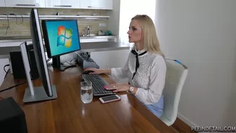 Katka Souckova - Phone call, Peeing-Outdoors, PissRIP Katka Souckova - Phone call, Peeing-Outdoors, PissRIP