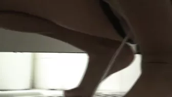 Pee in Public toilet in Spain (!Noise Sound!)