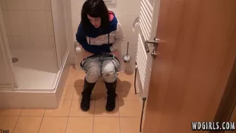 Meggie - January 25, 2012 (Part 2), IFeelMyself, PissRIP