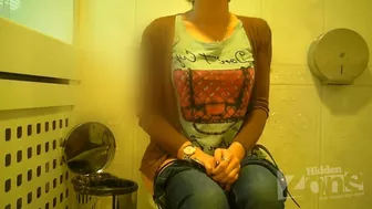 WC 2998, Voyeur Collection, PissRIP