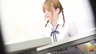 DLEE-405 01 Girls cram school voyeur Urine paradise Pee desperation during class VOL 5