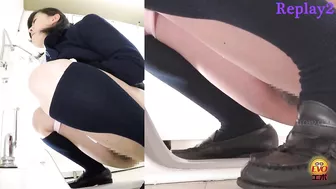 DLEE-405 04 Girls cram school voyeur Urine paradise Pee desperation during class VOL 5