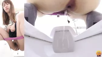 DLEE-407 02 Girls rushing to the public toilets in town Victory just before the limit Embarrassing farts while peeing