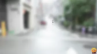 DLEE-407 04 Girls rushing to the public toilets in town Victory just before the limit Embarrassing farts while peeing