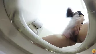 DLEE-426 01 OLs, schoolgirls on the way home and women found in the city peeing standing up on hidden cameras in public toilets