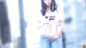 DLEE-426 01 OLs, schoolgirls on the way home and women found in the city peeing standing up on hidden cameras in public toilets