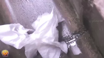 DLEE-183 03 It’s a woman’s secret outdoor public toilet